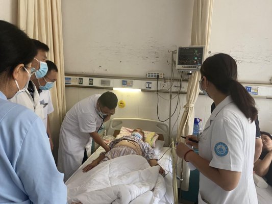 菏澤市立醫院心內科:中西醫聯合查房 架起疾病康復雙重“保障網”